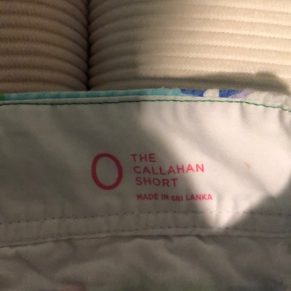 Lily Pulitzer patterned shorts! - Picture 4 of 4